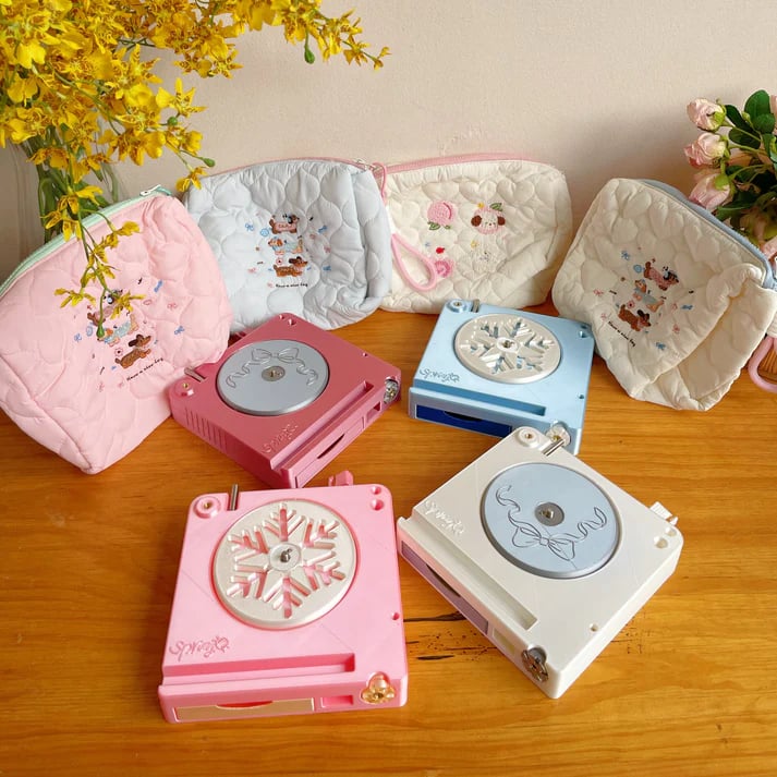 Shiny Portable Multi-Functional Yarn Spool Box ✨