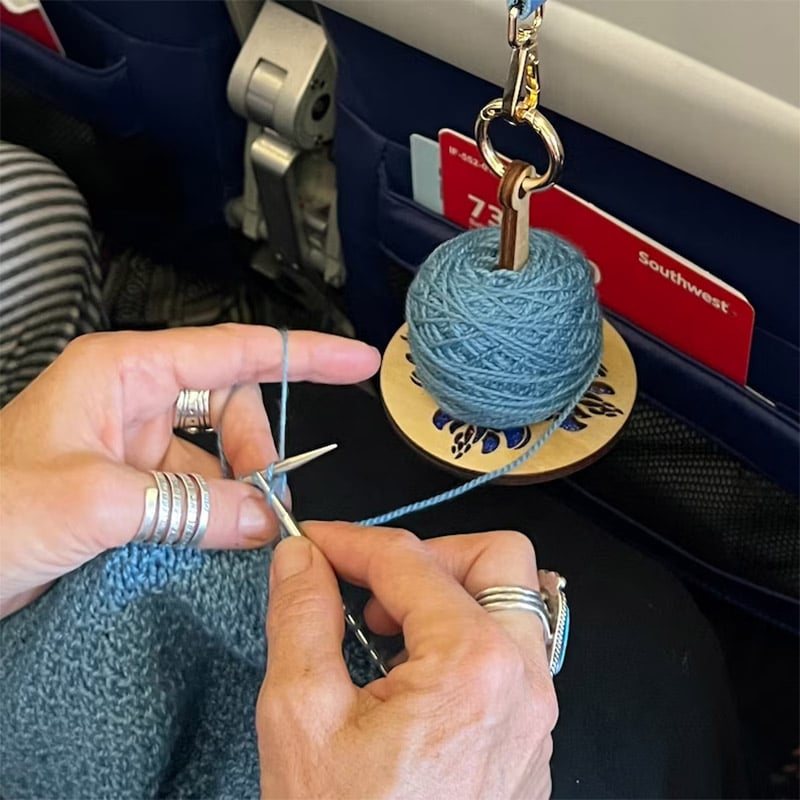 💝Portable Wrist Yarn Holder, Gift for Crocheter