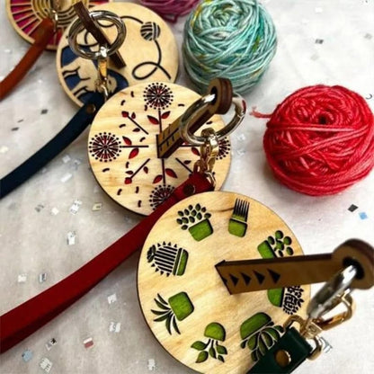 💝Portable Wrist Yarn Holder, Gift for Crocheter